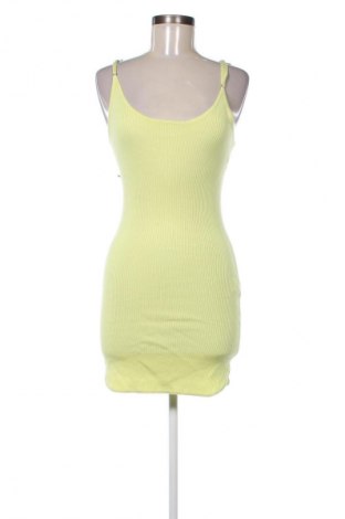 Φόρεμα Bershka, Μέγεθος M, Χρώμα Κίτρινο, Τιμή 13,99 €