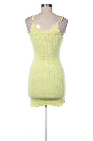 Φόρεμα Bershka, Μέγεθος M, Χρώμα Κίτρινο, Τιμή 13,99 €