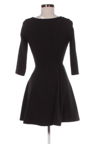 Sukienka Bershka, Rozmiar S, Kolor Czarny, Cena 21,99 zł
