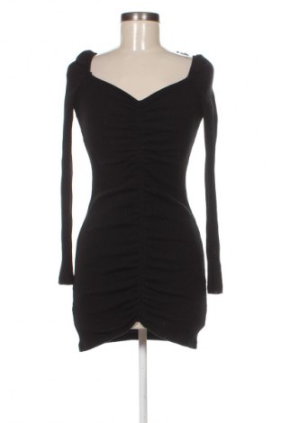 Sukienka Bershka, Rozmiar S, Kolor Czarny, Cena 22,99 zł