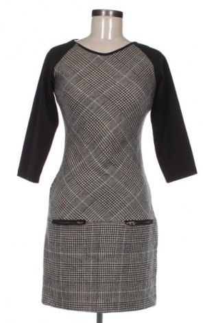 Sukienka Bershka, Rozmiar M, Kolor Kolorowy, Cena 27,40 zł