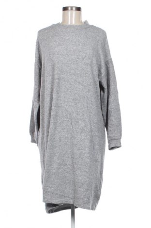 Рокля C&A, Размер L, Цвят Сив, Цена 8,18 €