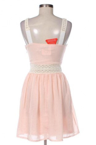 Šaty  Club L, Velikost M, Barva Růžová, Cena  599,00 Kč