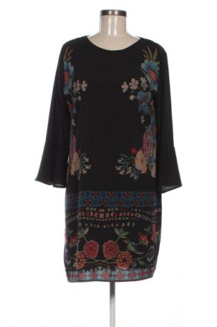 Рокля Desigual, Размер XL, Цвят Многоцветен, Цена 32,72 €