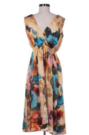 Рокля Esprit, Размер M, Цвят Многоцветен, Цена 19,94 €