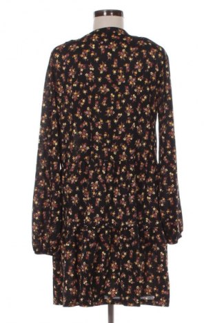 Sukienka Gina Tricot, Rozmiar M, Kolor Kolorowy, Cena 27,40 zł