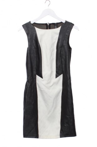 Šaty  H&M, Velikost M, Barva Vícebarevné, Cena  279,00 Kč