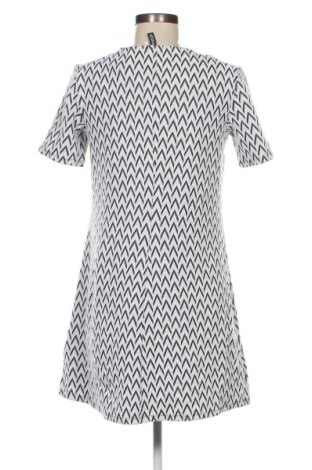 Šaty  H&M Divided, Velikost M, Barva Vícebarevné, Cena  119,00 Kč