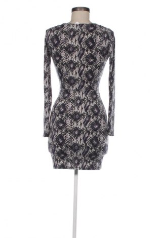 Šaty  H&M Divided, Velikost S, Barva Vícebarevné, Cena  212,00 Kč