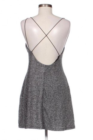 Рокля H&M Divided, Размер M, Цвят Сребрист, Цена 3,57 €