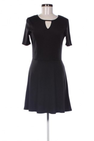 Šaty  H&M Divided, Velikost M, Barva Černá, Cena  299,00 Kč