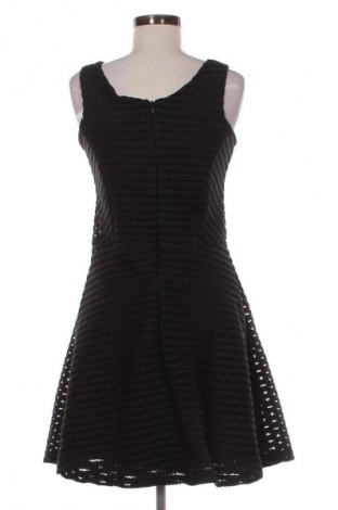 Рокля LC Waikiki, Размер M, Цвят Черен, Цена 10,22 €