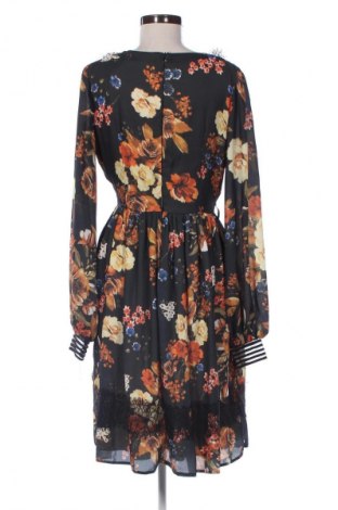 Kleid La Donna, Größe M, Farbe Mehrfarbig, Preis 12,99 €
