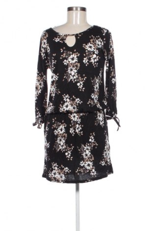 Kleid Lascana, Größe M, Farbe Mehrfarbig, Preis 17,99 €