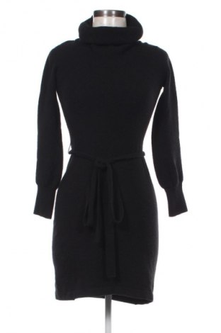 Рокля Mango, Размер M, Цвят Черен, Цена 11,75 €
