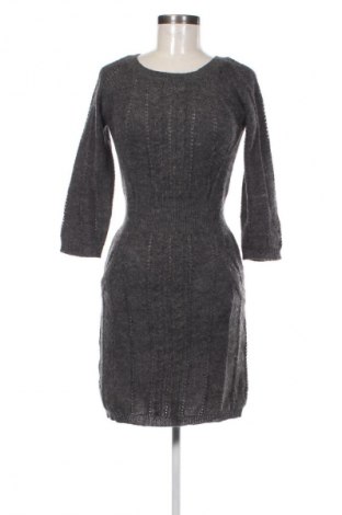 Рокля Mango, Размер M, Цвят Сив, Цена 11,24 €