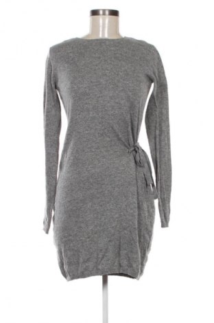 Рокля Mango, Размер S, Цвят Сив, Цена 19,94 €