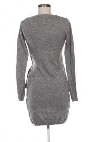 Рокля Mango, Размер S, Цвят Сив, Цена 19,94 €