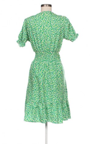 Šaty  New Style, Velikost M, Barva Vícebarevné, Cena  119,00 Kč