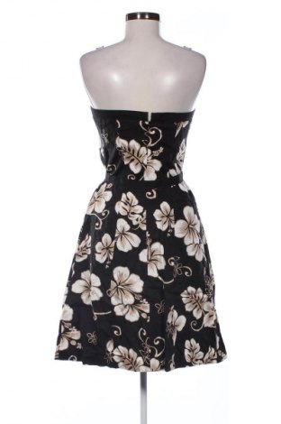 Рокля New York & Company, Размер S, Цвят Многоцветен, Цена 11,71 €