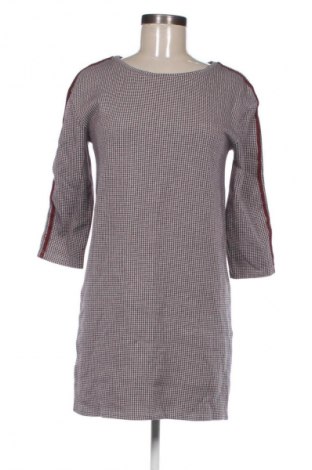 Šaty  Promod, Velikost M, Barva Vícebarevné, Cena  122,00 Kč