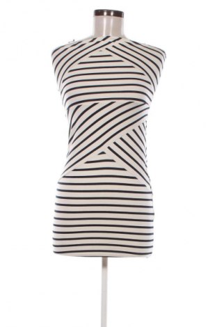 Šaty  Pull&Bear, Velikost M, Barva Vícebarevné, Cena  179,00 Kč