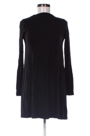 Рокля Pull&Bear, Размер S, Цвят Черен, Цена 4,09 €