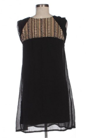 Sukienka Pull&Bear, Rozmiar L, Kolor Czarny, Cena 37,40 zł