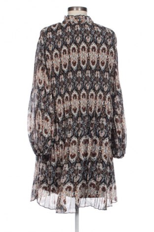 Sukienka Reserved, Rozmiar M, Kolor Kolorowy, Cena 22,99 zł