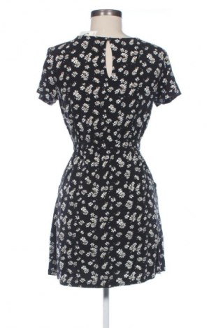 Šaty  Review, Velikost S, Barva Vícebarevné, Cena  179,00 Kč