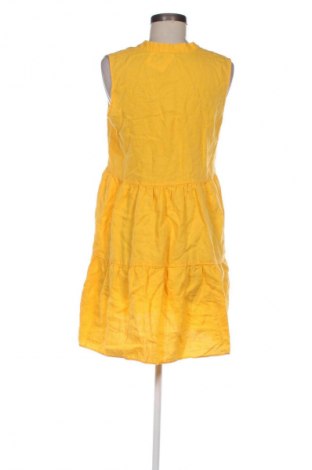 Šaty  Sisley, Velikost S, Barva Žlutá, Cena  319,00 Kč