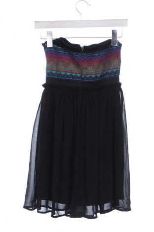 Šaty  Stradivarius, Veľkosť S, Farba Čierna, Cena  3,95 €