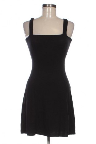 Рокля Stradivarius, Размер S, Цвят Черен, Цена 12,27 €