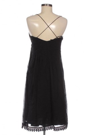 Sukienka Yumi, Rozmiar S, Kolor Czarny, Cena 32,79 zł