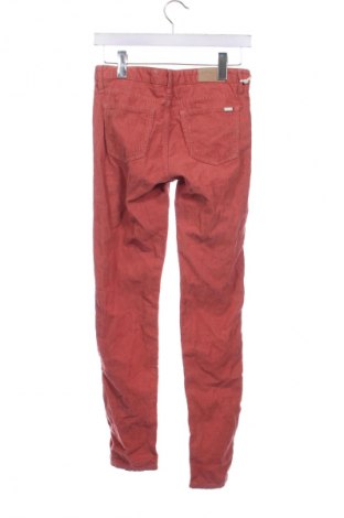 Дамски джинси Reiko, Размер S, Цвят Червен, Цена 36,81 €
