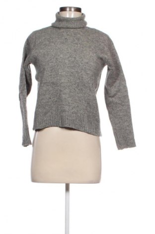 Dámský svetr Unbranded, Velikost M, Barva Šedá, Cena  359,00 Kč