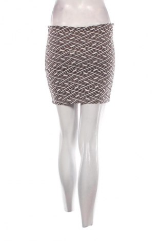 Φούστα Stradivarius, Μέγεθος S, Χρώμα Πολύχρωμο, Τιμή 1,99 €