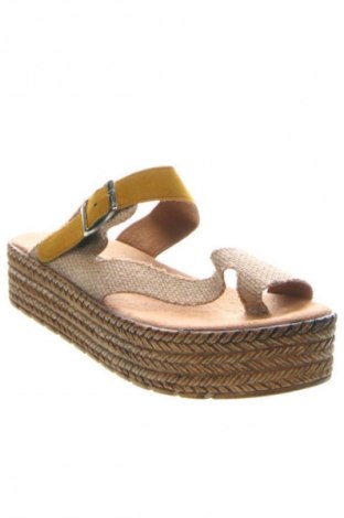 Γυναικείες παντόφλες Fame, Μέγεθος 38, Χρώμα Πολύχρωμο, Τιμή 16,99 €