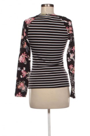 Дамска блуза Kangaroos, Размер XXS, Цвят Многоцветен, Цена 5,62 €