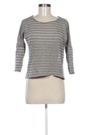 Damen Shirt Pull&Bear, Größe S, Farbe Mehrfarbig, Preis € 1,99