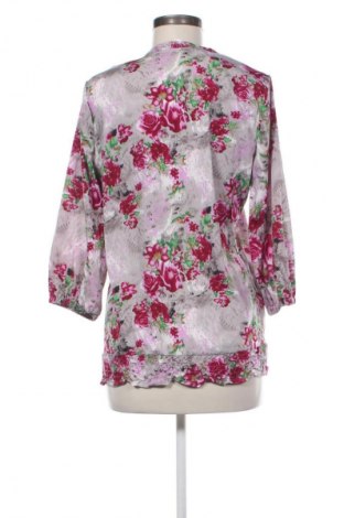 Dámska blúza Unbranded, Veľkosť M, Farba Viacfarebná, Cena  1,95 €