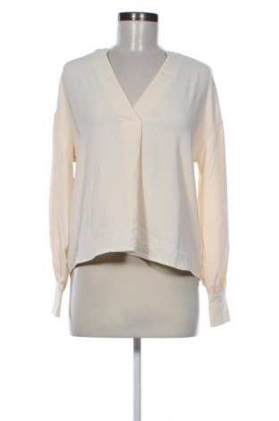 Дамска блуза Vero Moda, Размер XS, Цвят Бежов, Цена 4,60 €