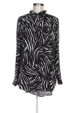 Damenbluse F&F, Größe M, Farbe Mehrfarbig, Preis € 2,99