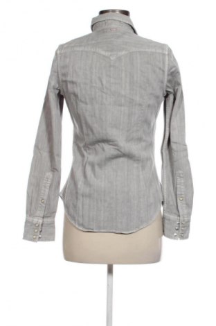 Дамска риза Levi's, Размер S, Цвят Сив, Цена 9,00 €