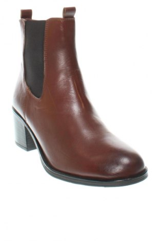 Дамски боти Caprice, Размер 39, Цвят Кафяв, Цена 40,39 €