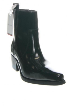 Dámské boty  Tommy Hilfiger, Velikost 39, Barva Černá, Cena  1 729,00 Kč