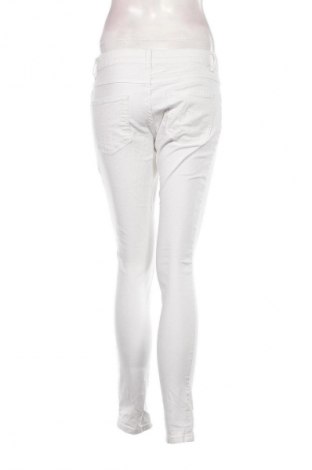 Дамски дънки C&A, Размер M, Цвят Бял, Цена 2,55 €