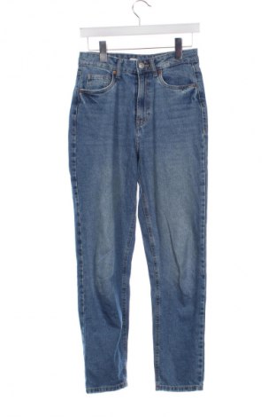 Damskie jeansy Cropp, Rozmiar XS, Kolor Niebieski, Cena 36,38 zł