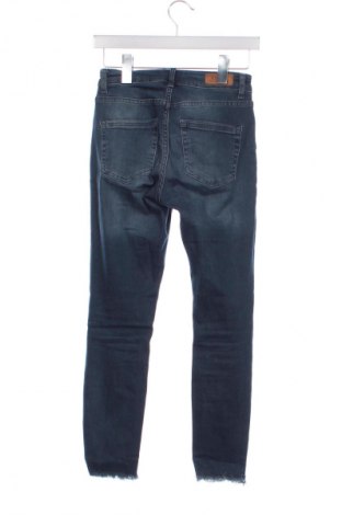 Γυναικείο Τζίν ONLY, Μέγεθος XS, Χρώμα Μπλέ, Τιμή 11,99 €