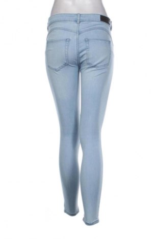 Дамски дънки Pull&Bear, Размер M, Цвят Син, Цена 19,94 €